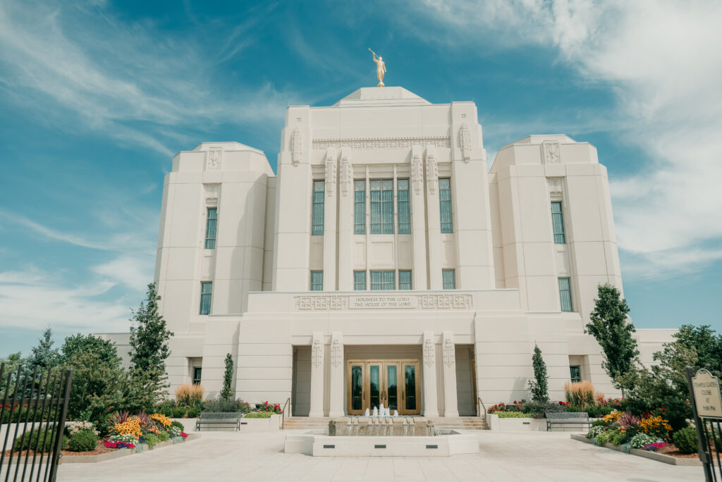 Beautiful photo of the Meridian Temple in Idaho