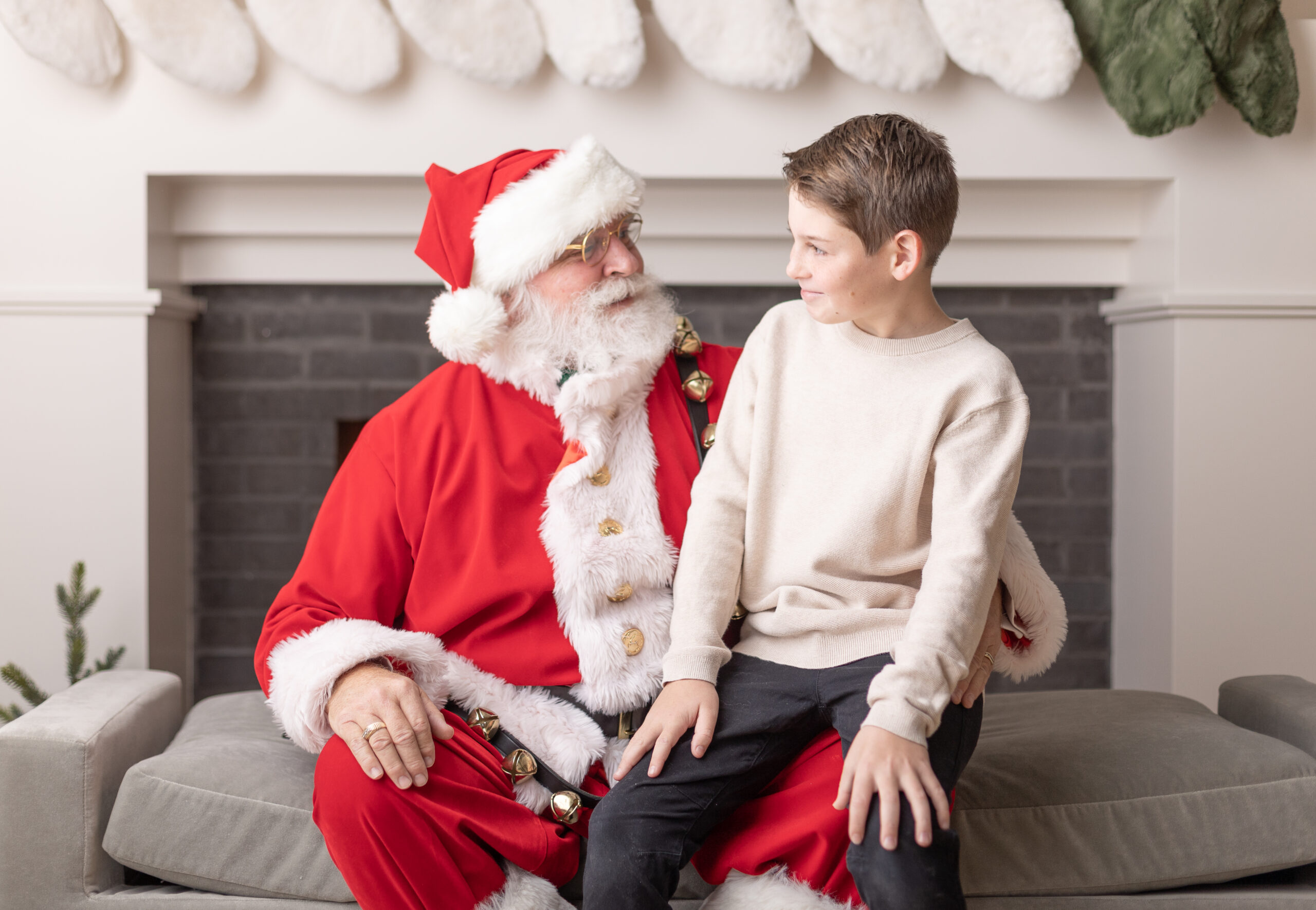 In home santa session by Utah family photographer