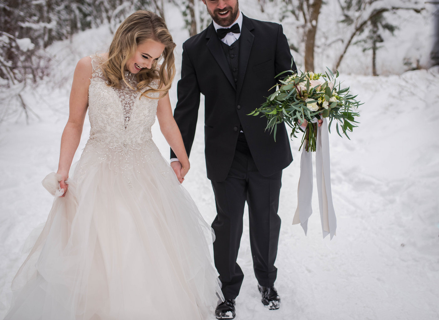 Bitsy Bridal-Utah Photographer-Utah Wedding Photographer-Snow bride (7).jpg