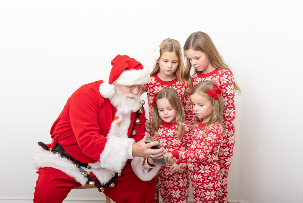 Santa session by Utah photographer 