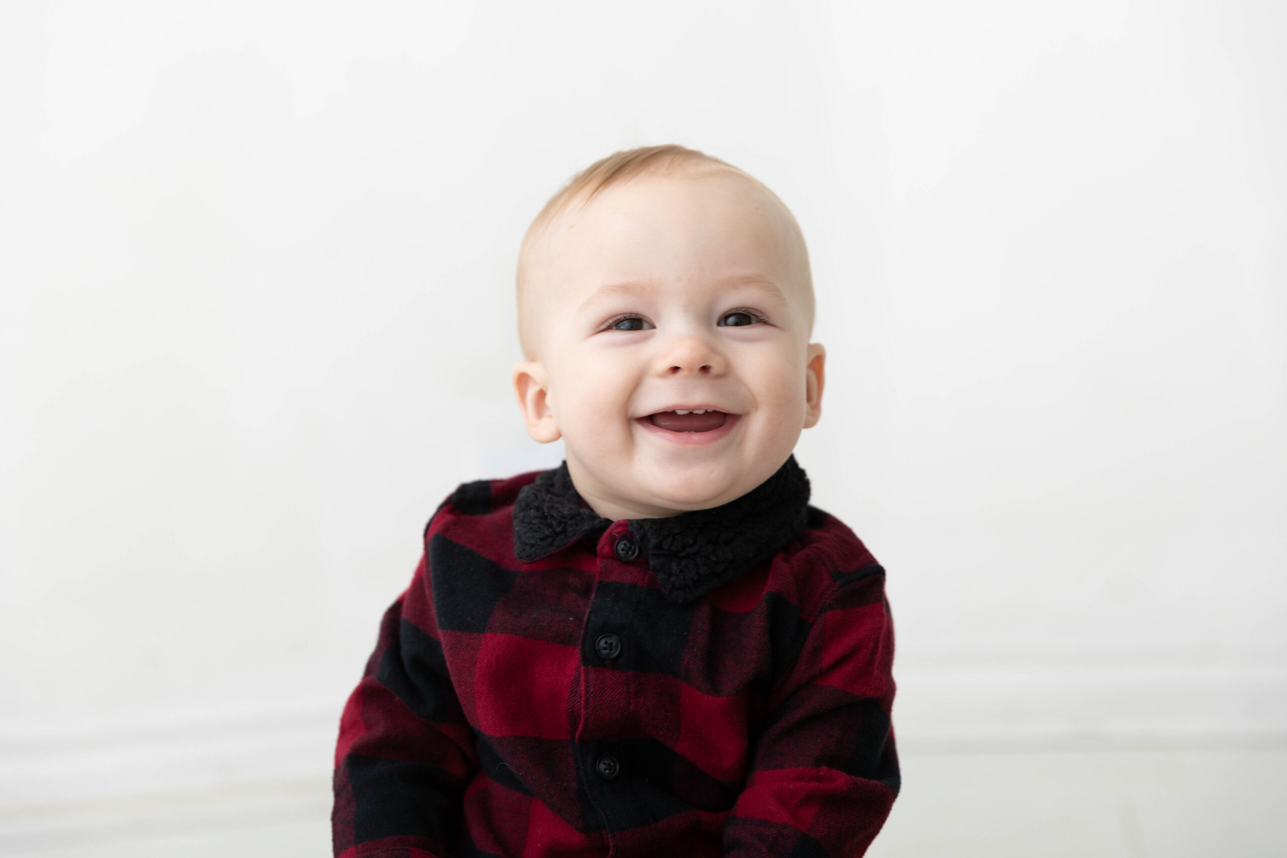 Adorable photo of a toddler in American fork Studio